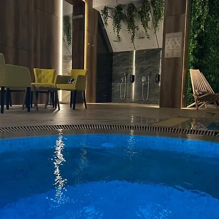 S Lux Apartman Titova Vila