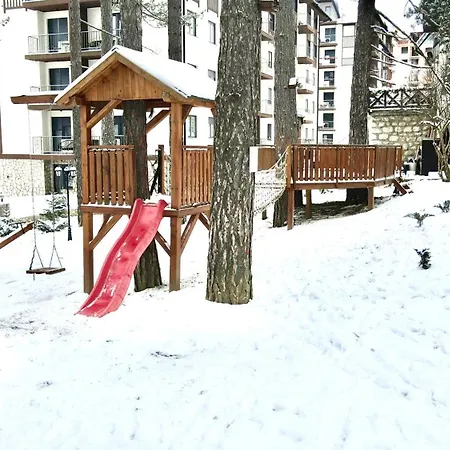 S Lux Apartman Titova Vila