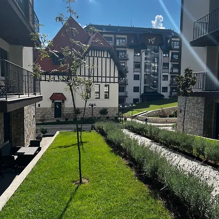 S Lux Apartman Titova Vila