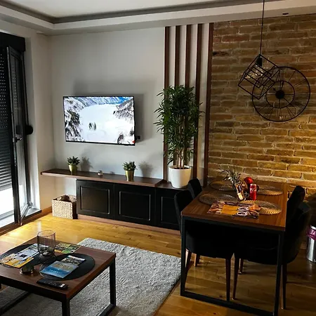 S Lux Apartman Titova Vila فندق